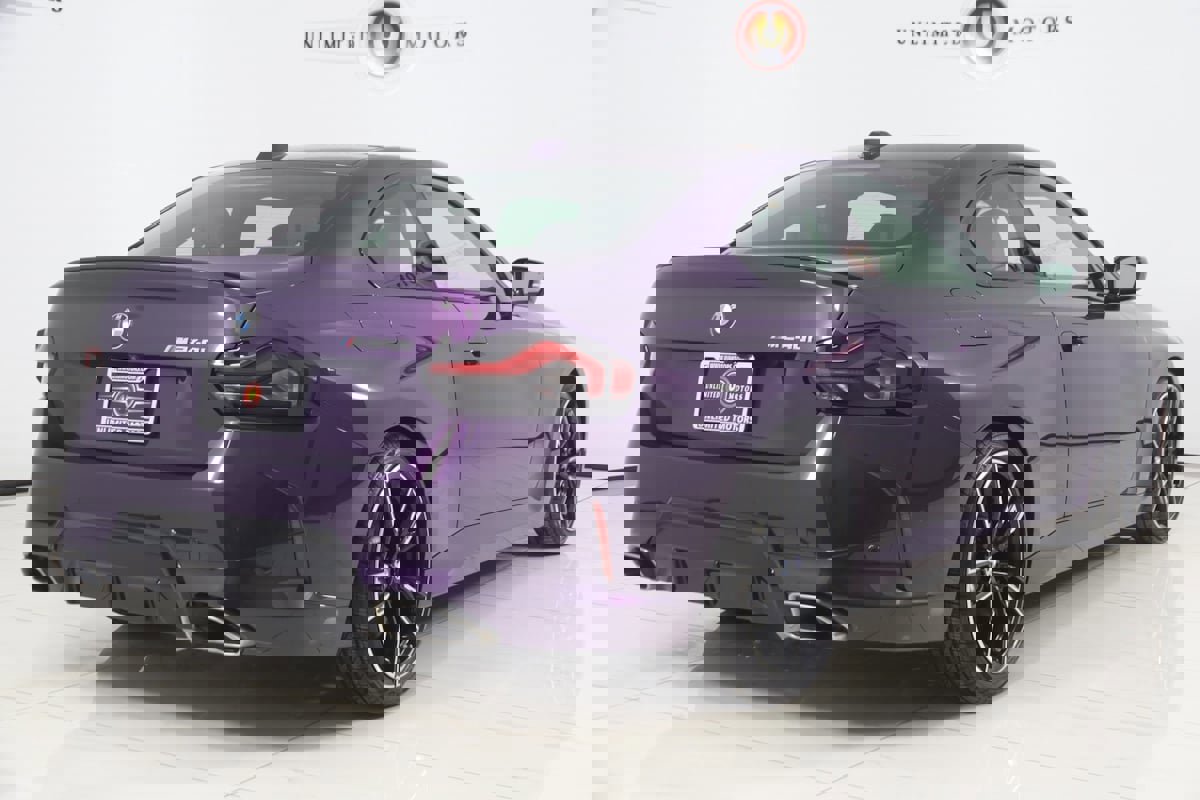 Used 2025 BMW M240i Coupe image 3