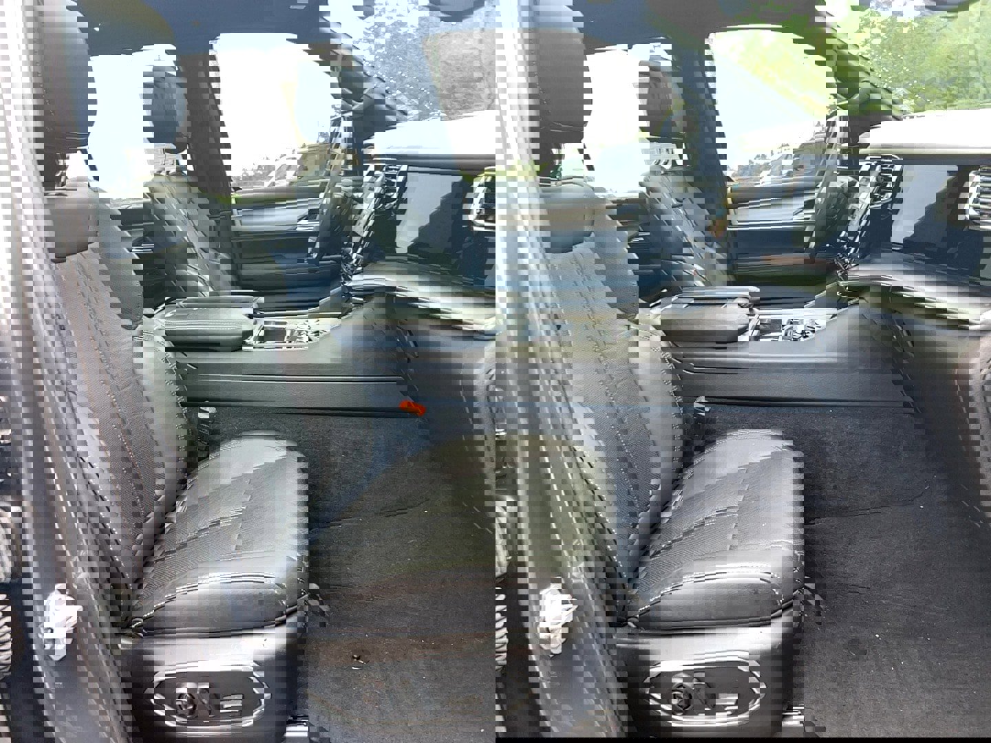 Used 2023 Jeep Wagoneer Series II w/ Convenience Group I image 26