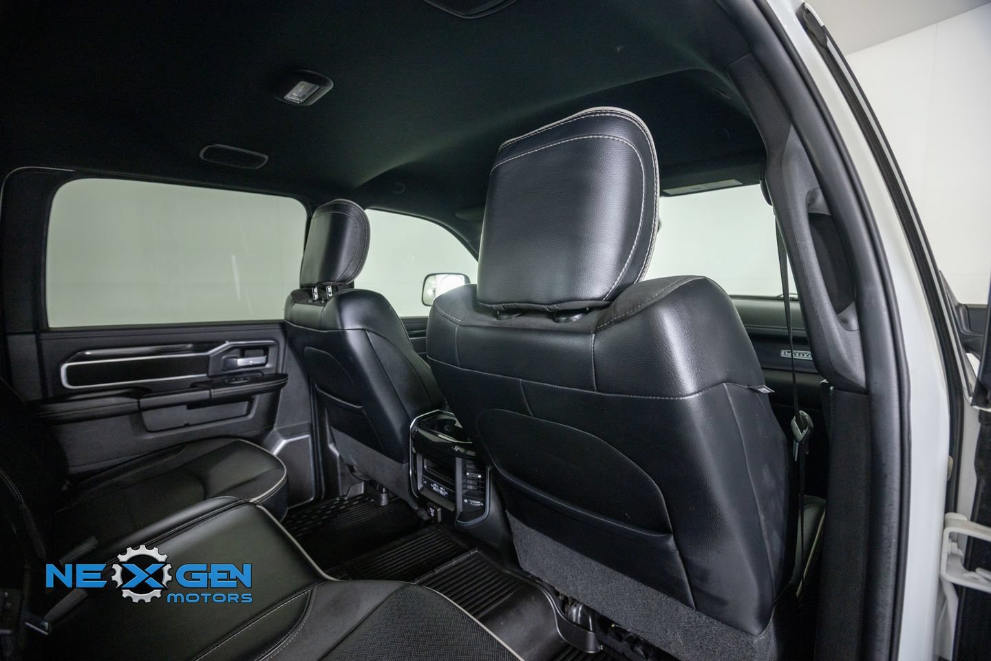 Used 2021 RAM 3500 Laramie AWD/4WD image 40