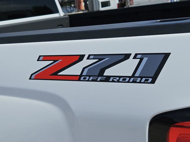 Used 2018 Chevrolet Silverado 1500 LT w/ Texas Edition AWD/4WD image 10