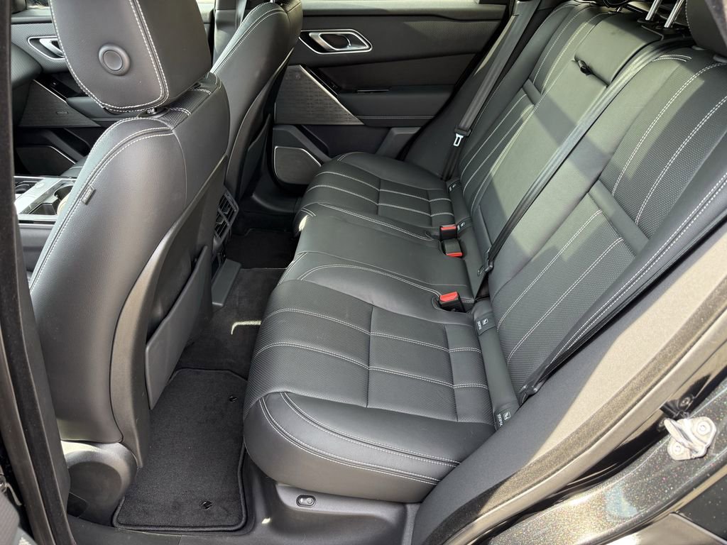 Used 2023 Land Rover Range Rover Velar R-Dynamic S image 12