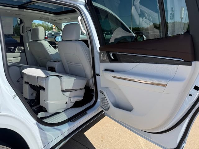 New 2026 Buick Enclave Avenir w/ Super Cruise Package AWD/4WD image 44