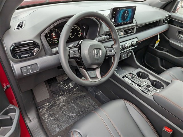 New 2025 Honda Pilot TrailSport image 11