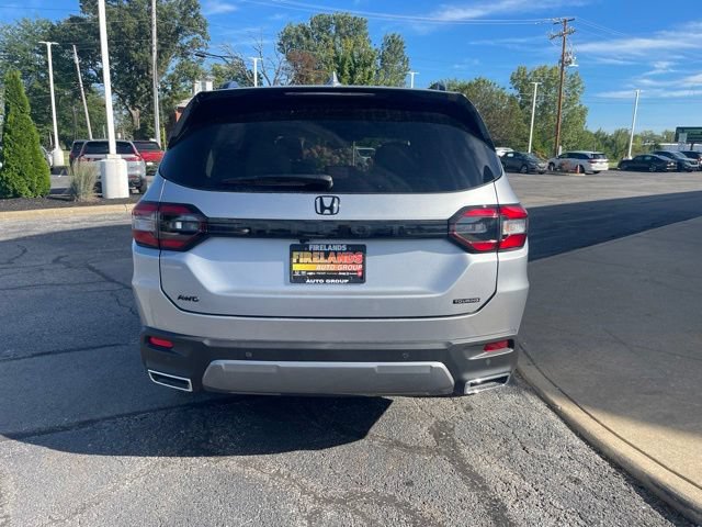 New 2026 Honda Pilot Touring image 7