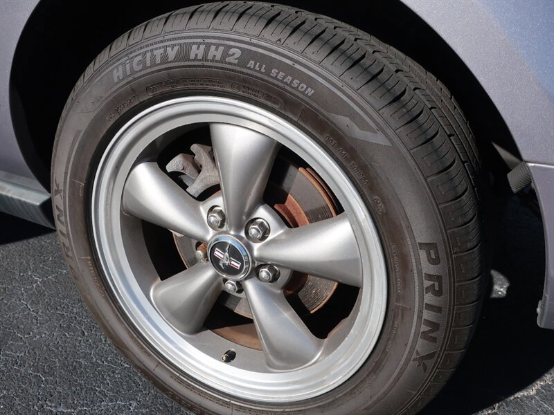 Used 2006 Ford Mustang Premium RWD image 31