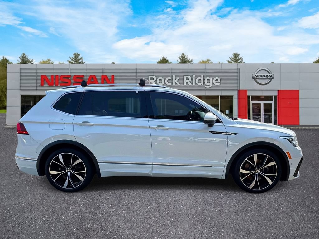 Used 2023 Volkswagen Tiguan SEL R-Line AWD/4WD image 7