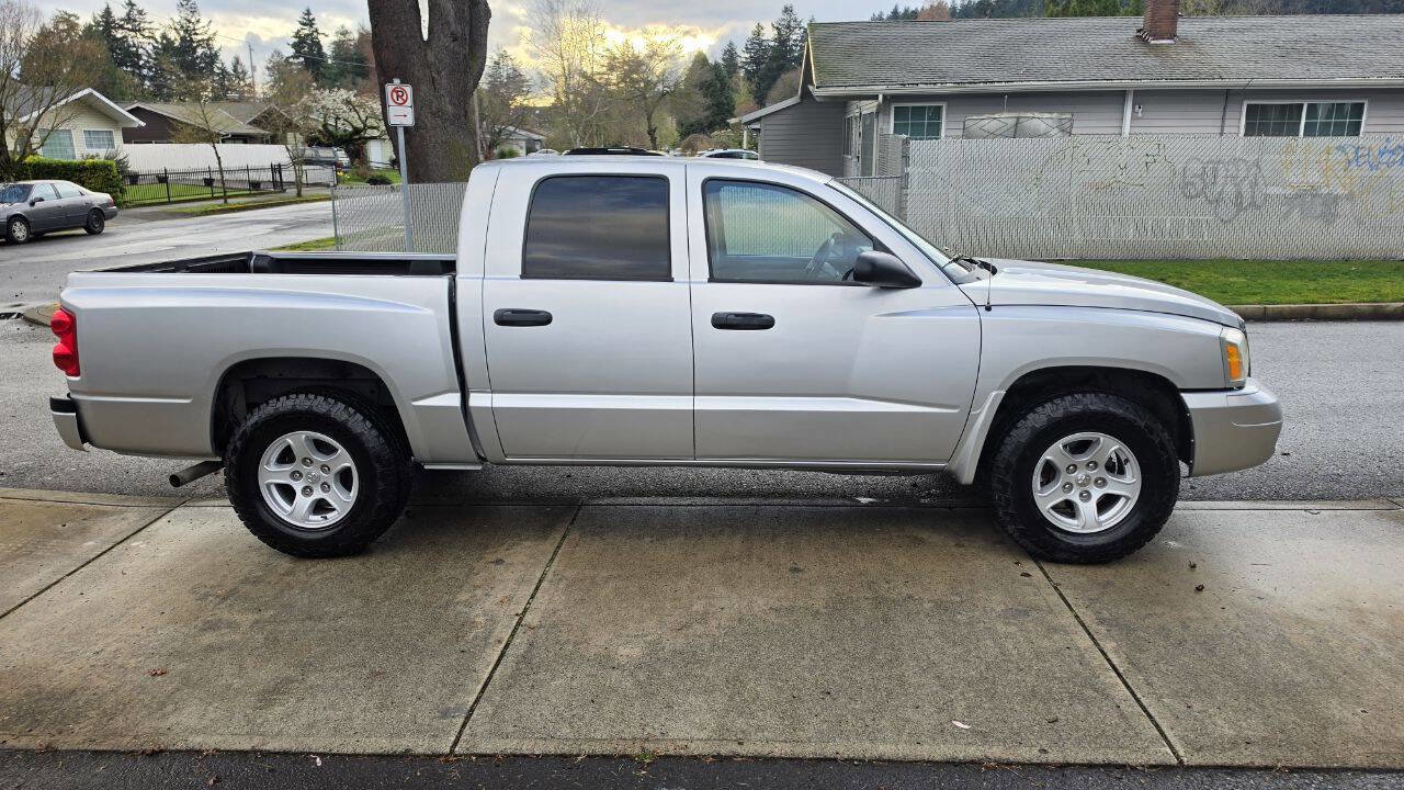 Used 2006 Dodge Dakota SLT image 4