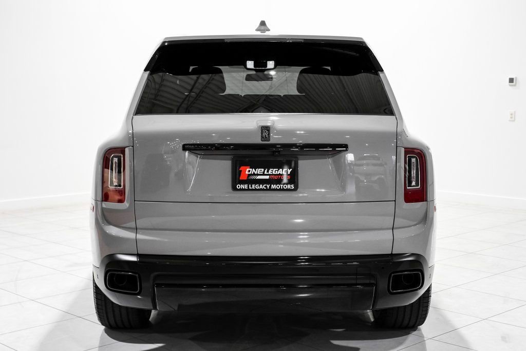 Used 2023 Rolls-Royce Cullinan Black Badge w/ Driver's Package image 7