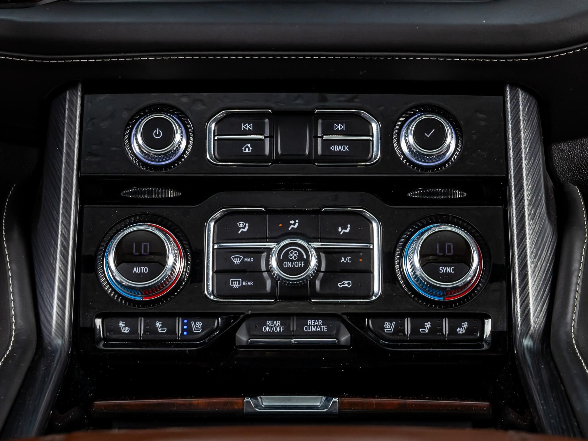 Used 2023 GMC Yukon Denali Ultimate AWD/4WD image 24
