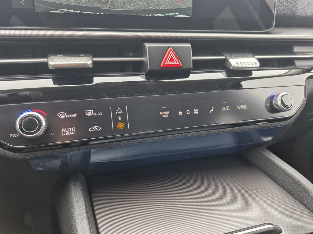 New 2026 Kia Sportage EX image 22