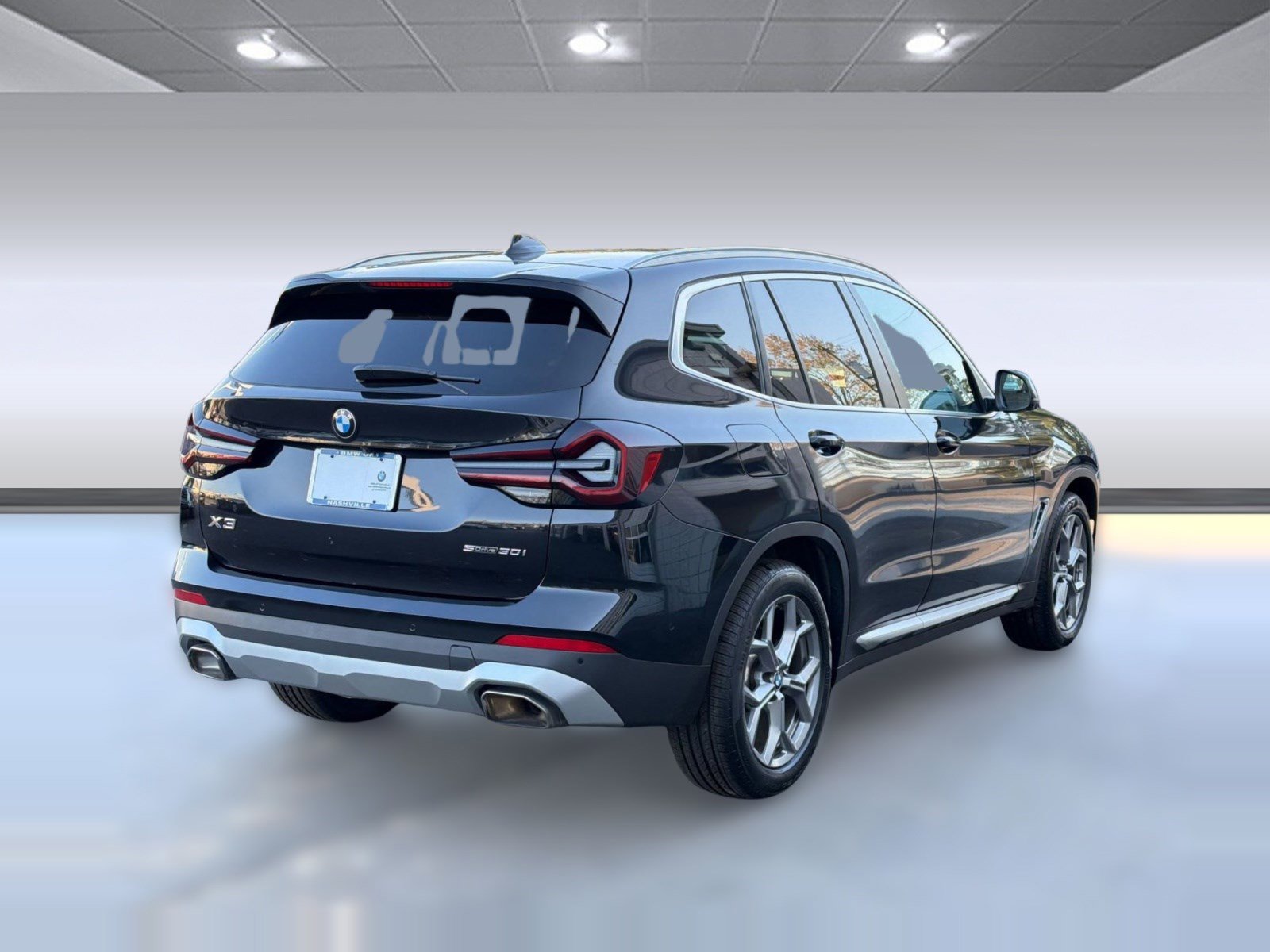 Used 2024 BMW X3 sDrive30i w/ Premium Package image 9