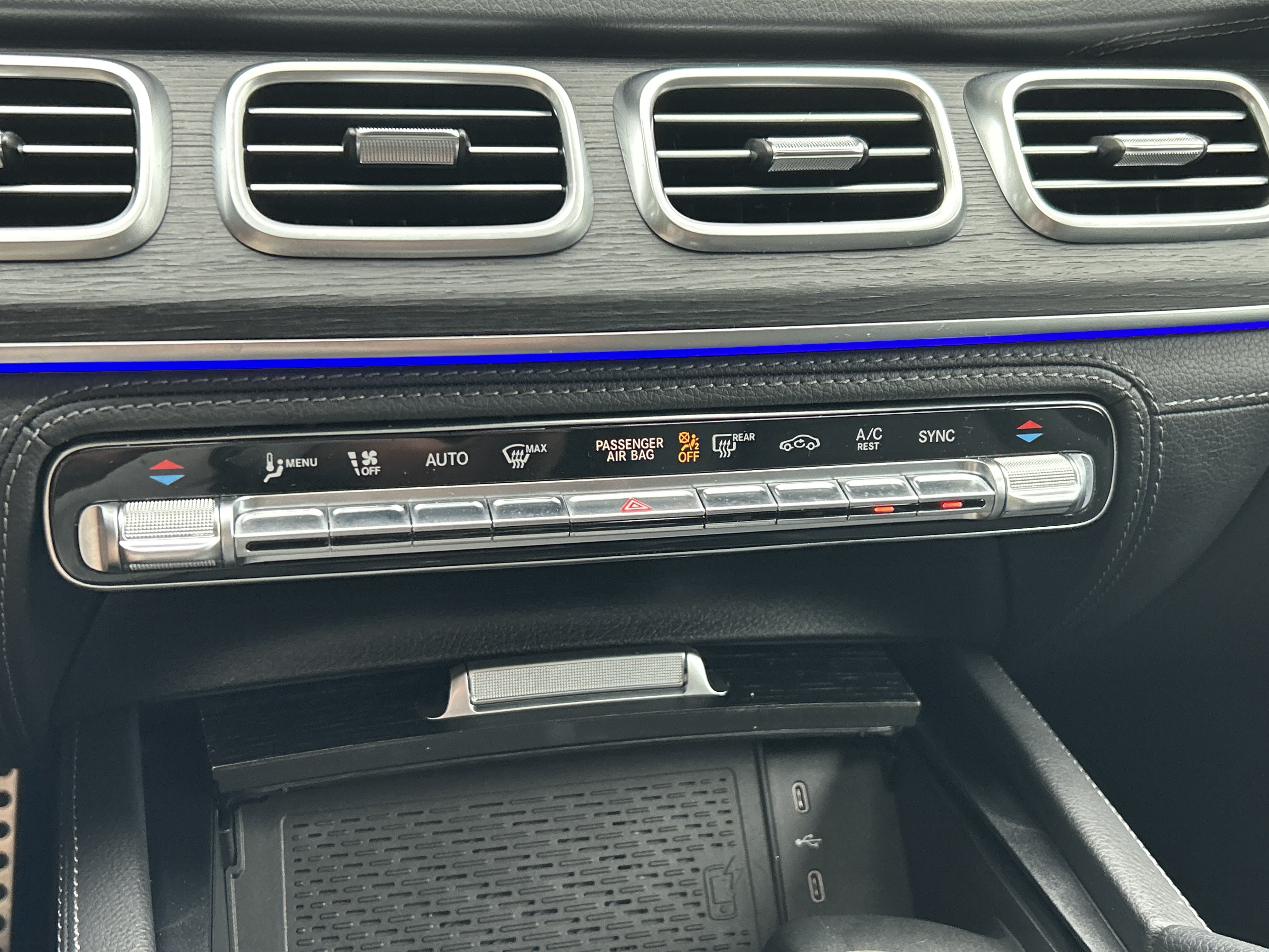 Certified 2025 Mercedes-Benz GLS 450 4MATIC image 35