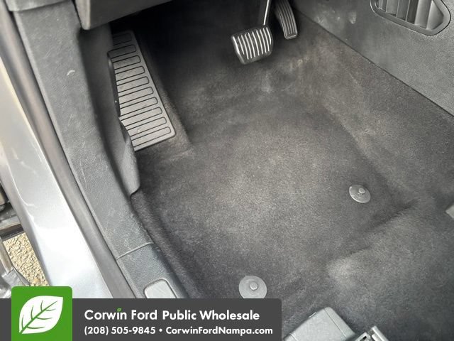 Used 2022 Ford Edge Titanium AWD/4WD image 26