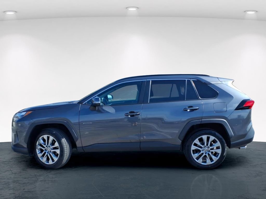 Used 2023 Toyota RAV4 XLE Premium image 13
