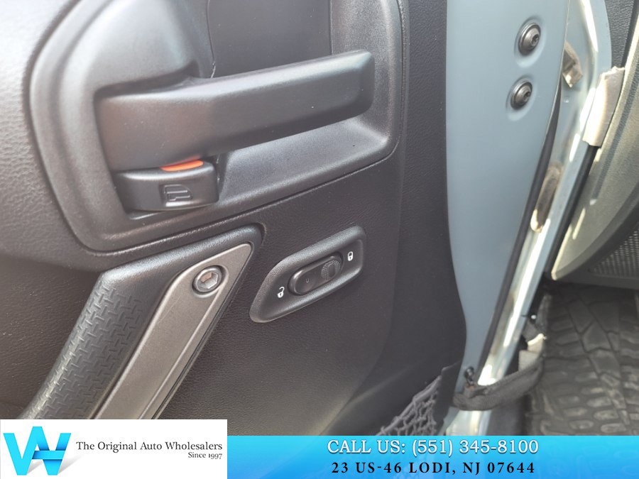 Used 2015 Jeep Wrangler Unlimited Sport w/ Dual Top Group AWD/4WD image 12