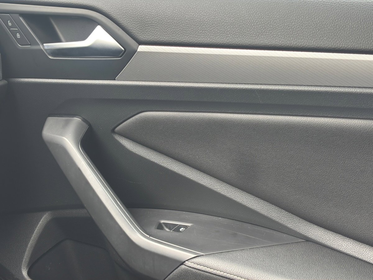 Used 2024 Volkswagen Jetta S image 30