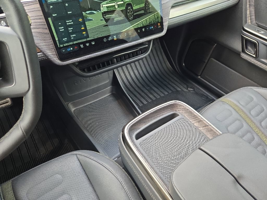 Used 2022 Rivian R1S Launch Edition AWD/4WD image 22