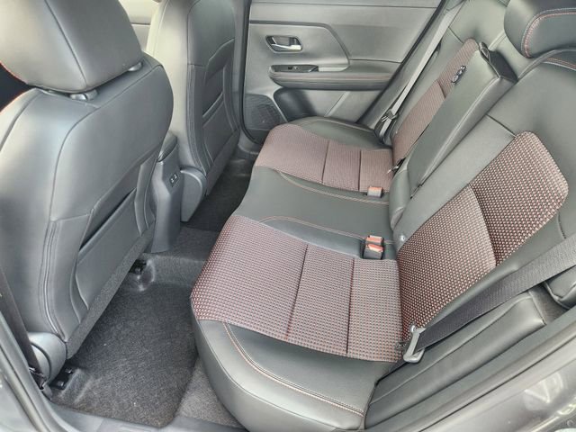 New 2025 Nissan Kicks SR image 21