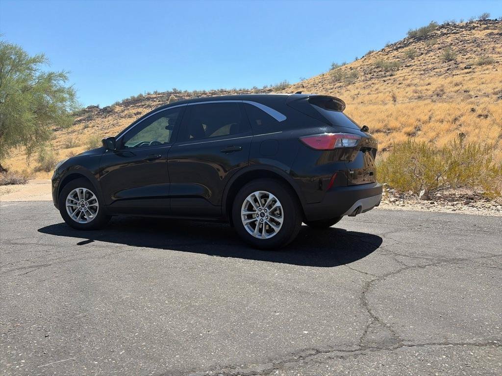Used 2020 Ford Escape SE FWD image 8
