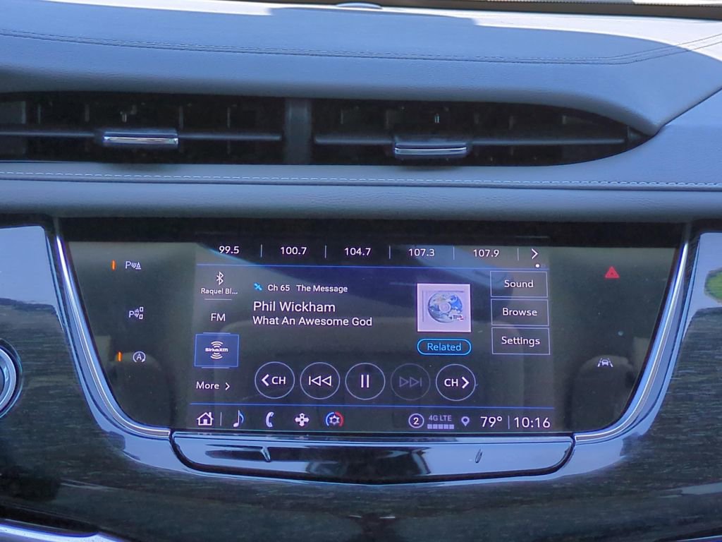 Used 2022 Cadillac XT6 Premium Luxury w/ Technology Package FWD image 14