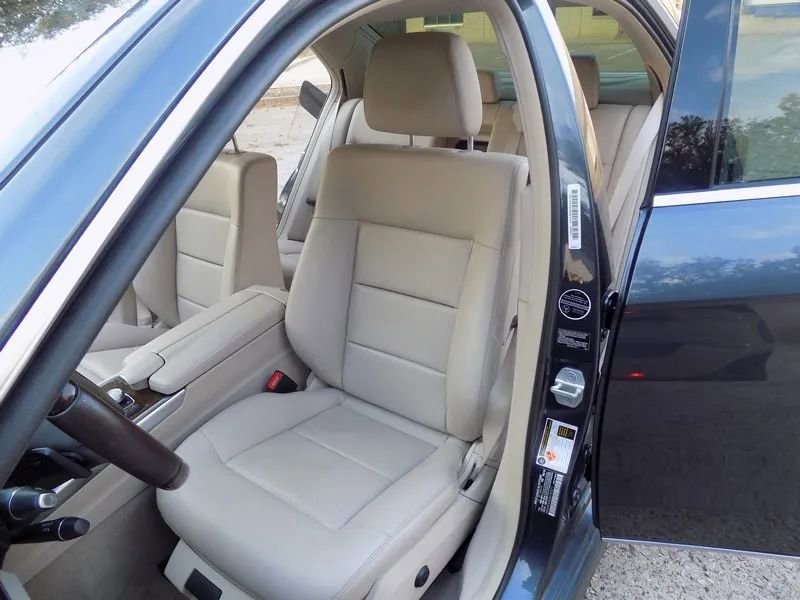 Used 2014 Mercedes-Benz E 350 Sedan image 34