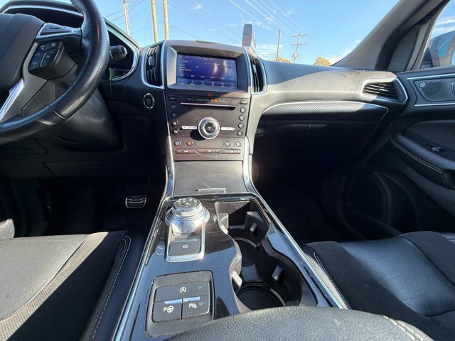 Used 2019 Ford Edge ST w/ Equipment Group 401A AWD/4WD image 14