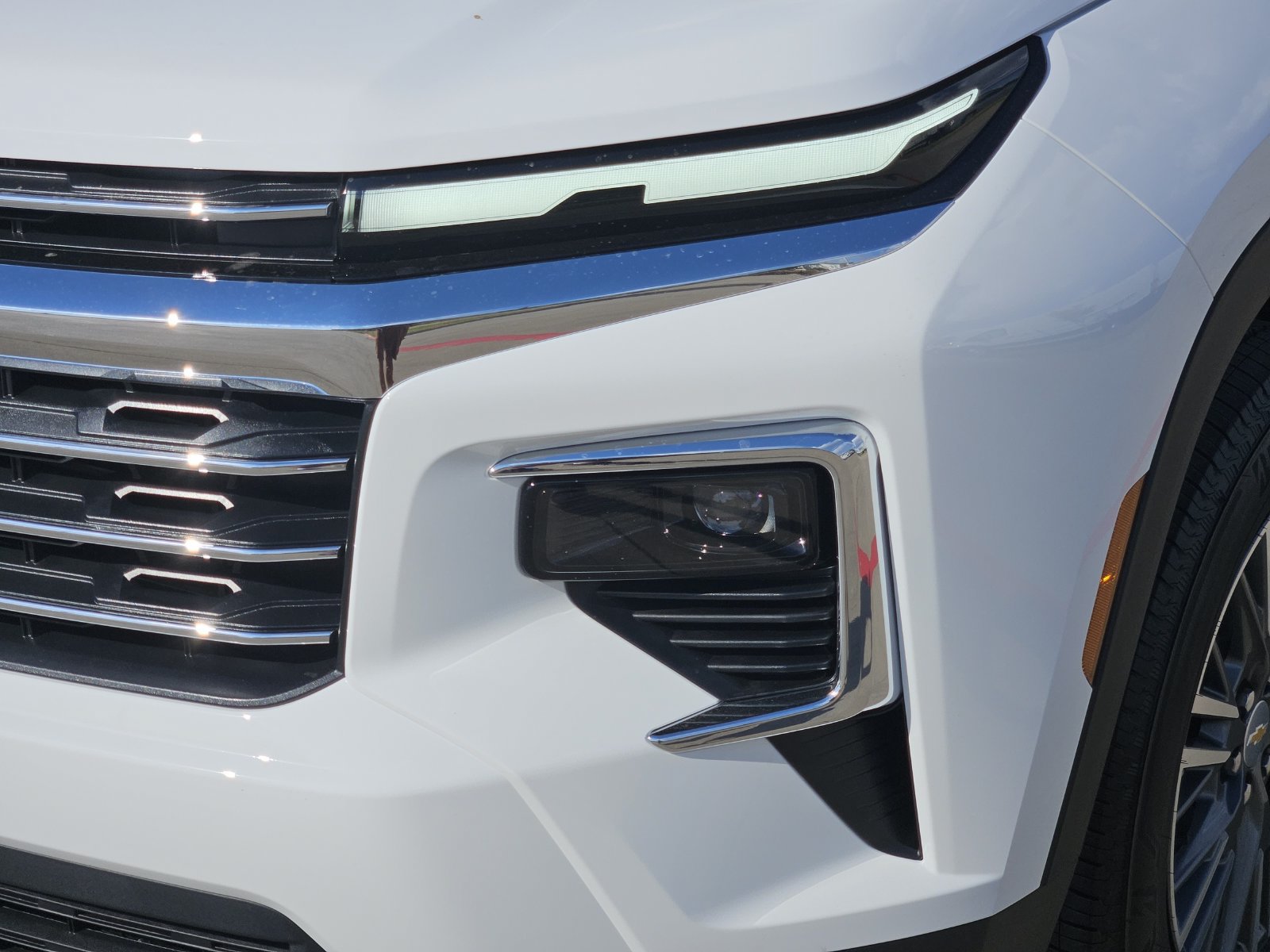 New 2027 Chevrolet Traverse LT FWD image 10