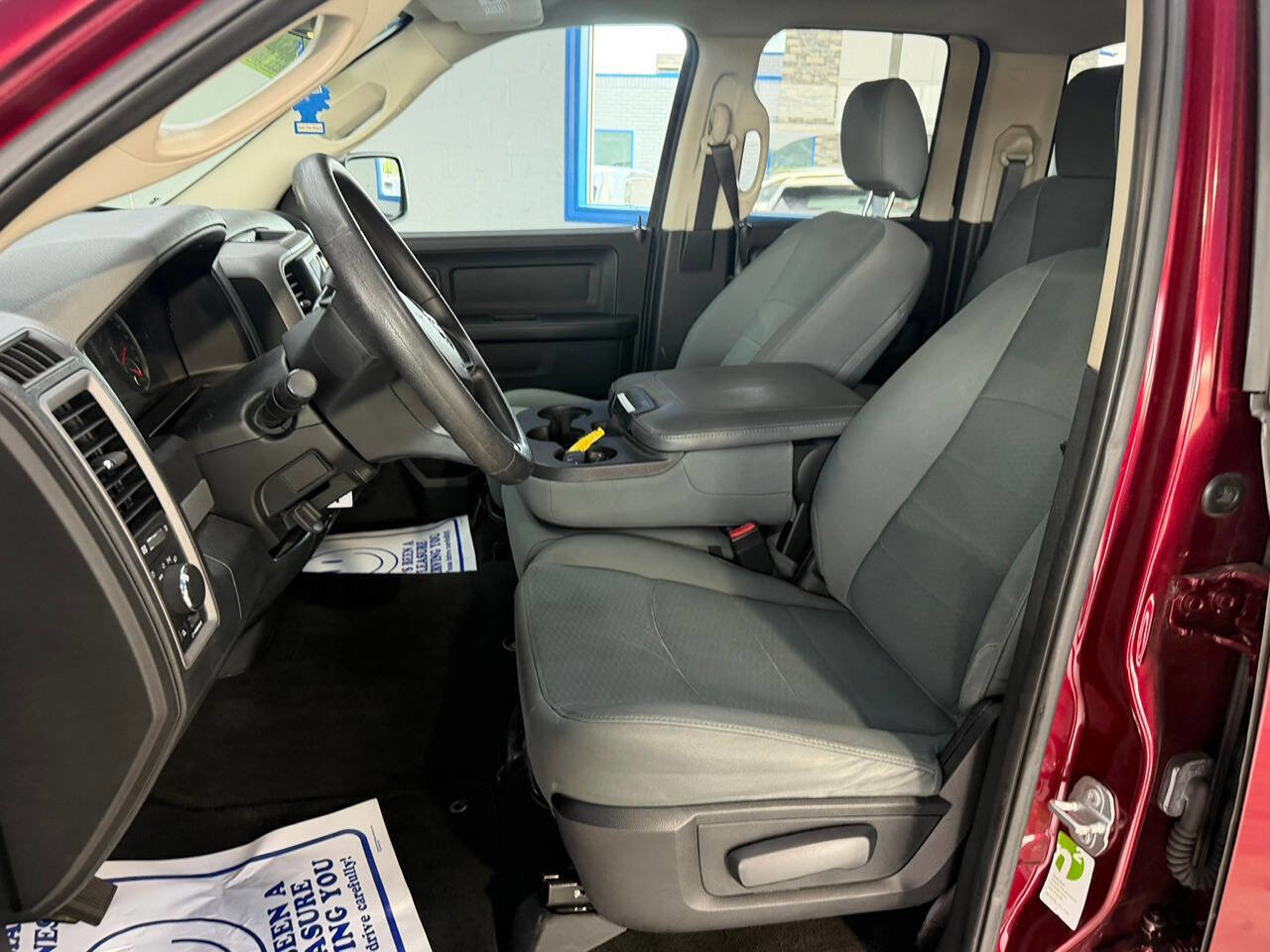 Used 2017 RAM 1500 ST w/ SXT Appearance Group AWD/4WD image 15