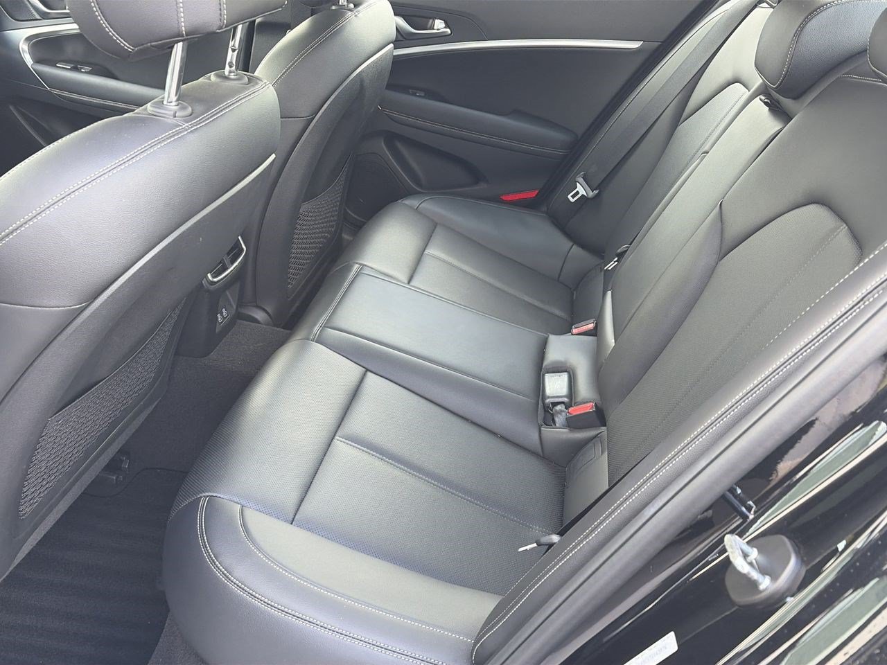 Used 2026 Genesis G70 2.5T RWD image 14