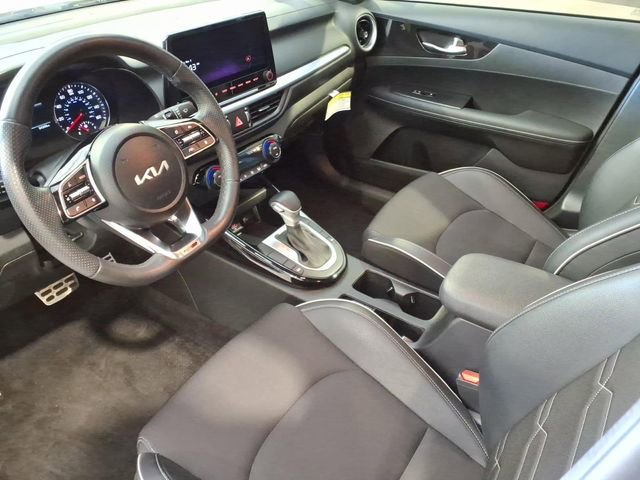 Used 2023 Kia Forte GT-Line w/ GT-Line Technology Package image 16