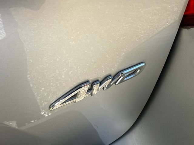Used 2010 Toyota Highlander Limited AWD/4WD image 18