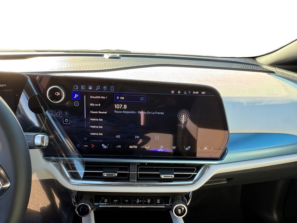 New 2026 Chevrolet Equinox EV LT image 13