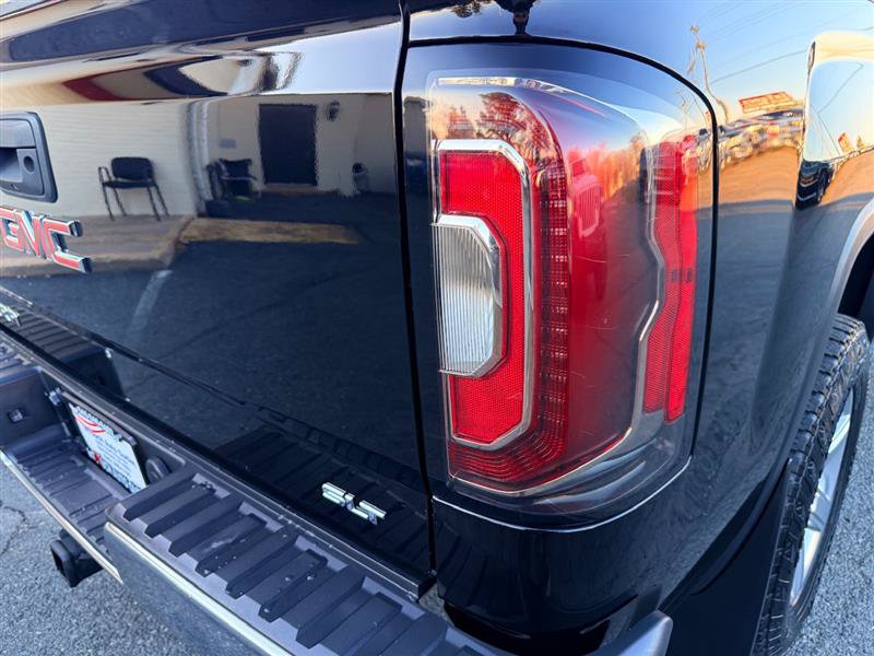 Used 2016 GMC Sierra 1500 SLT w/ Suspension Package, Off-Road AWD/4WD image 10