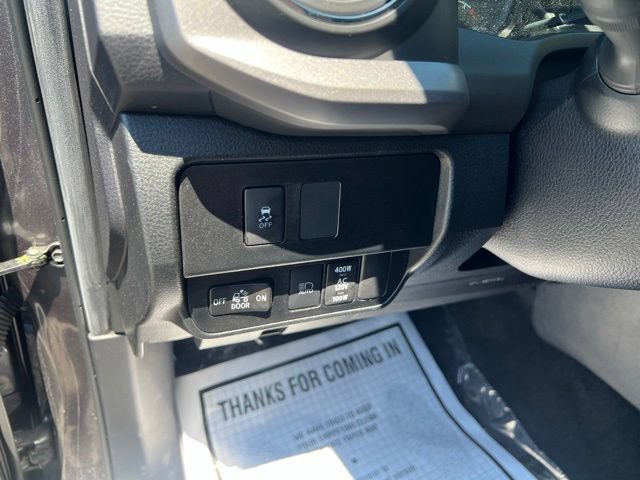 Used 2022 Toyota Tacoma TRD Off-Road w/ Technology Package AWD/4WD image 20