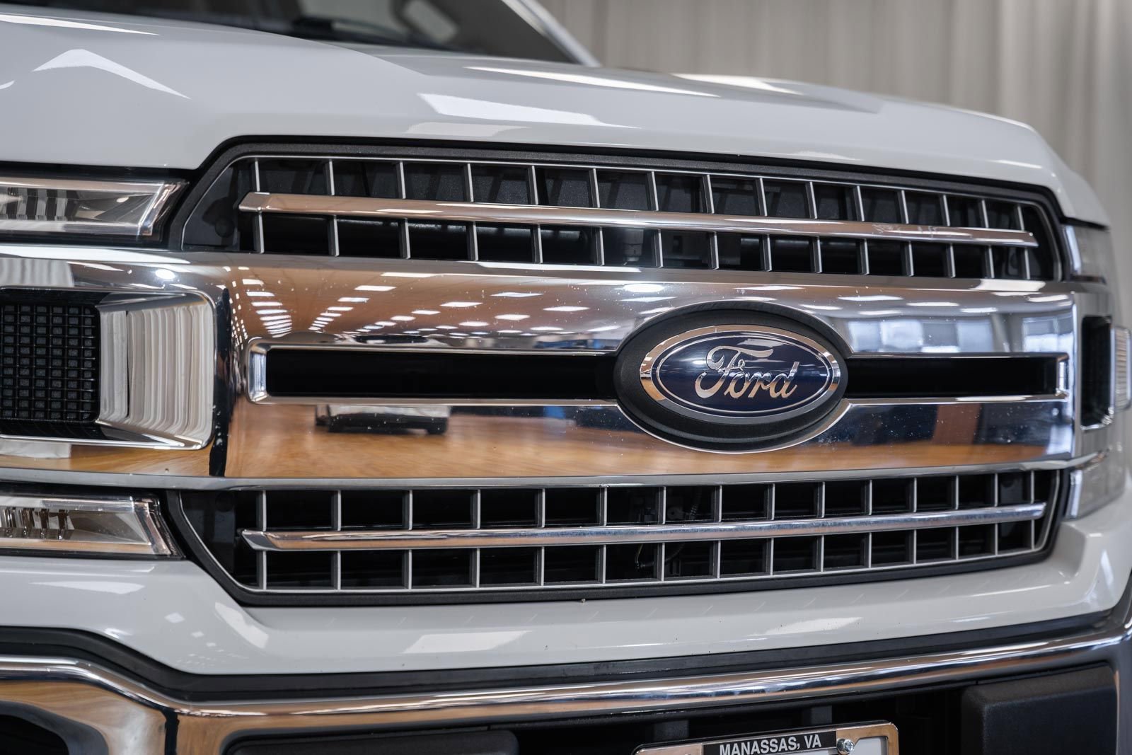 Used 2018 Ford F150 XLT w/ Equipment Group 302A Luxury image 11