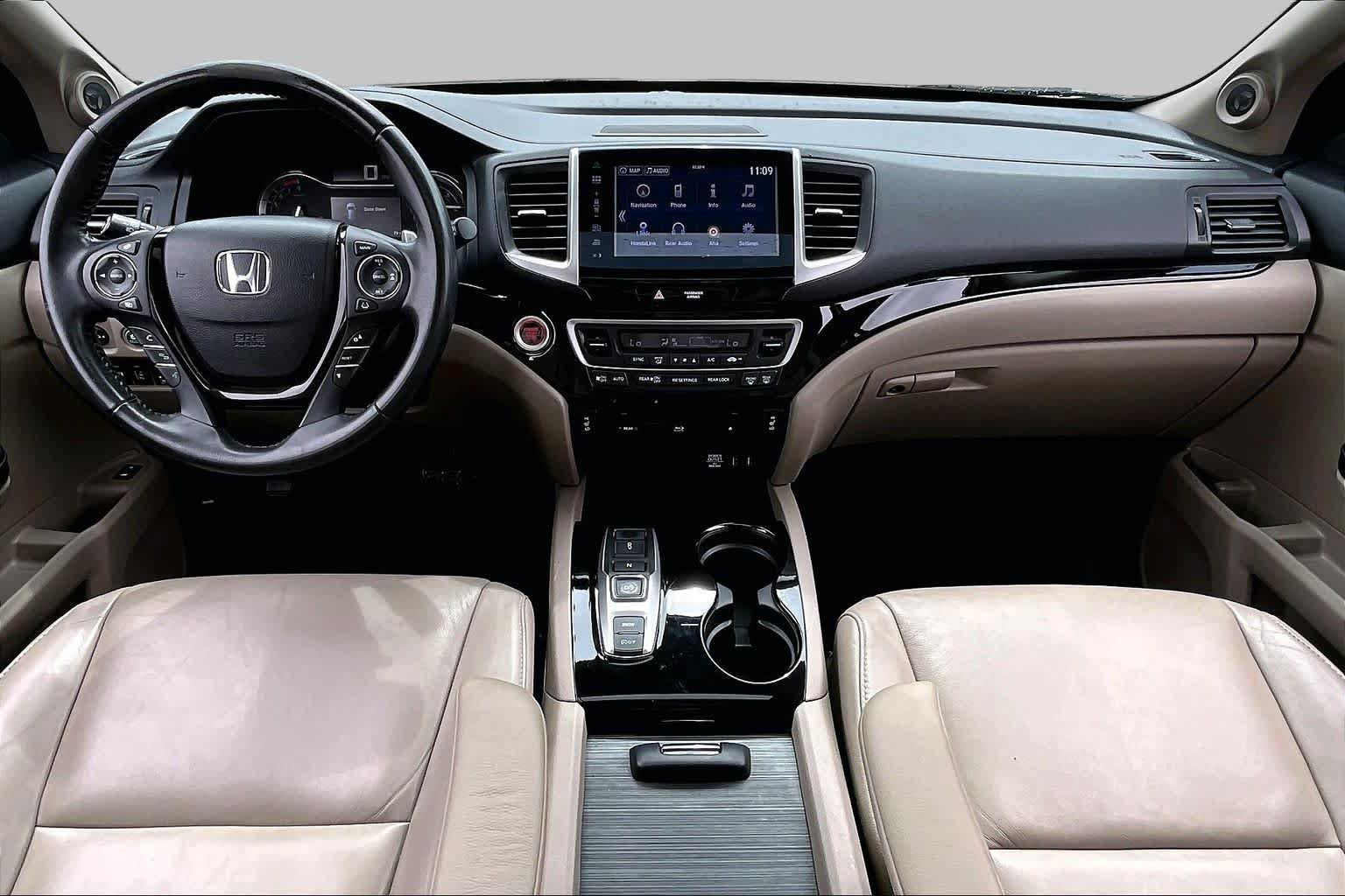 Used 2016 Honda Pilot Touring image 16