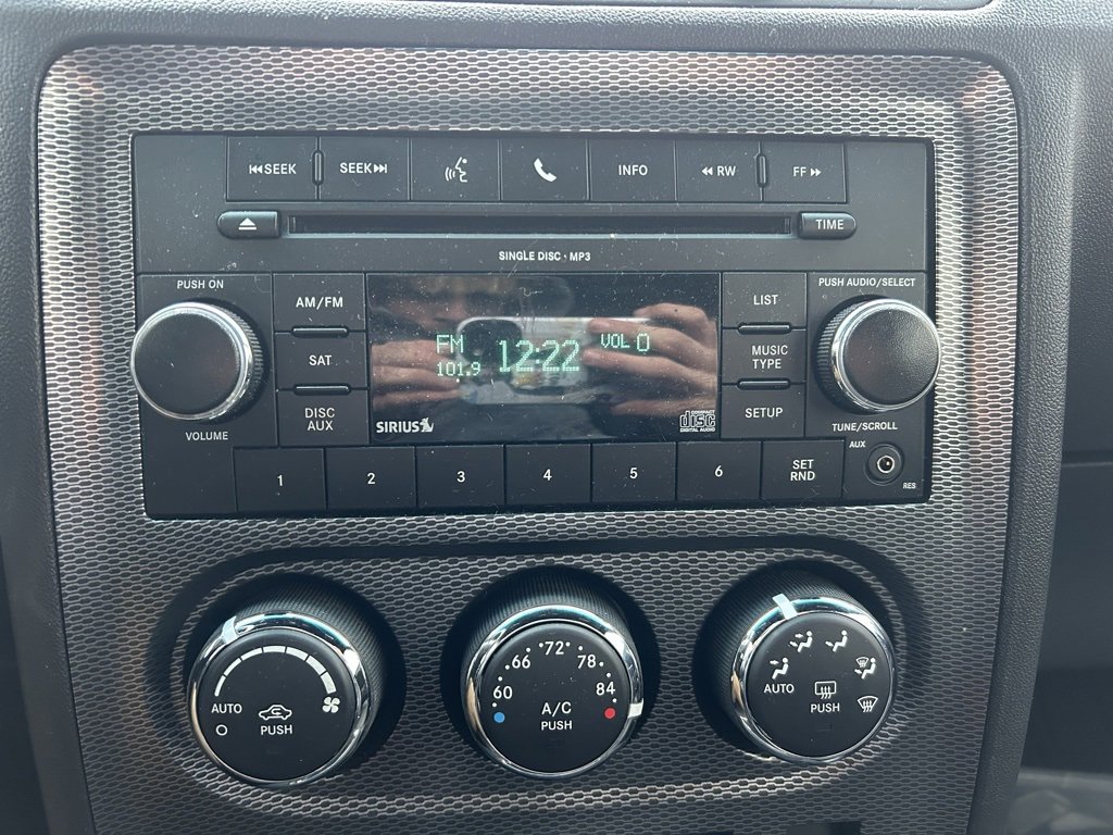 Used 2011 Dodge Challenger R/T image 19