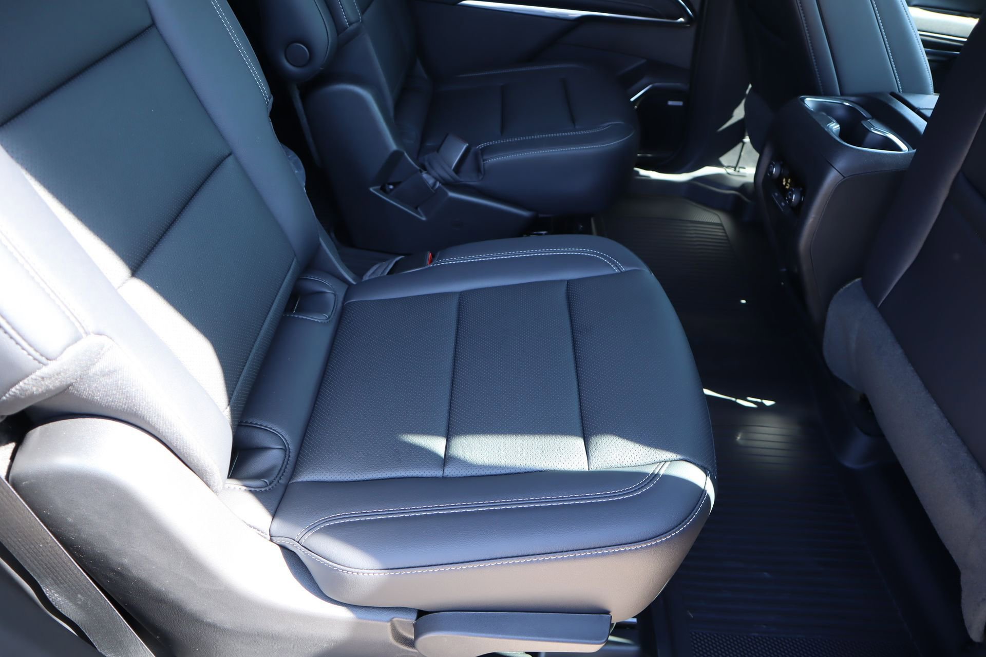 New 2026 Chevrolet Traverse LT w/ Enhanced Driving Package FWD image 25