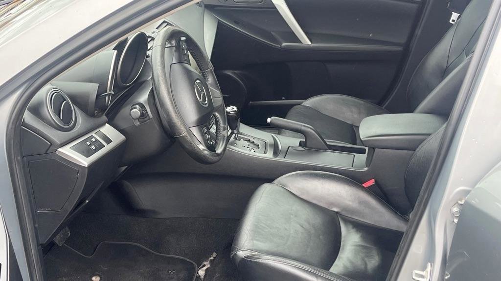 Used 2013 MAZDA MAZDA3 i Grand Touring image 12