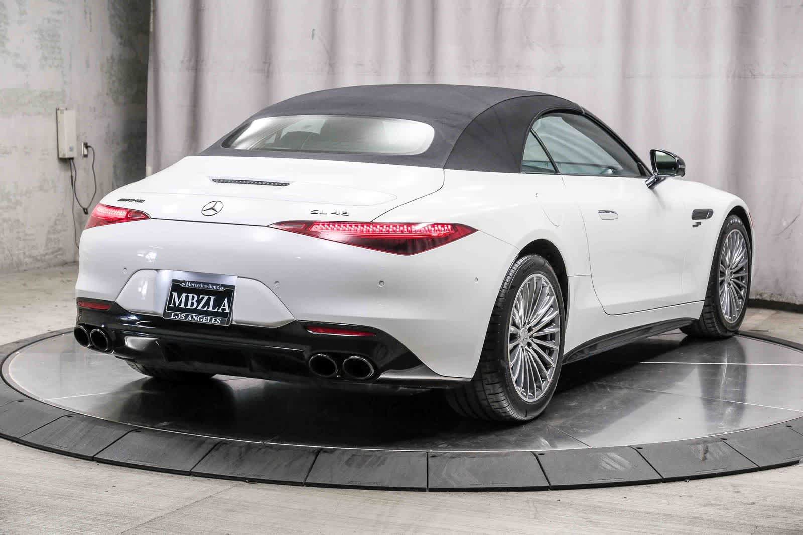 Used 2023 Mercedes-Benz SL 43 AMG image 4