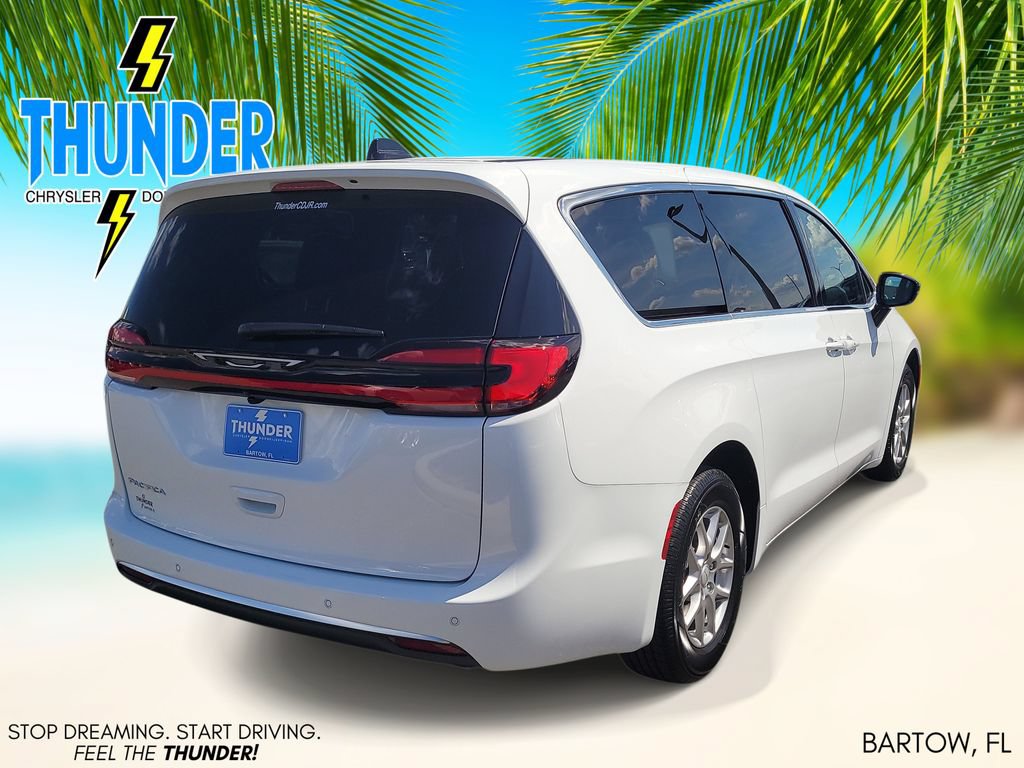 New 2027 Chrysler Pacifica Select w/ Family Tech Group FWD image 4