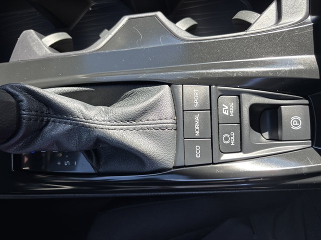 Used 2025 Toyota Camry LE FWD image 29