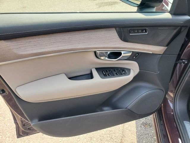 Certified 2026 Volvo XC90 B6 Ultra w/ Protection Package Premier AWD/4WD image 10