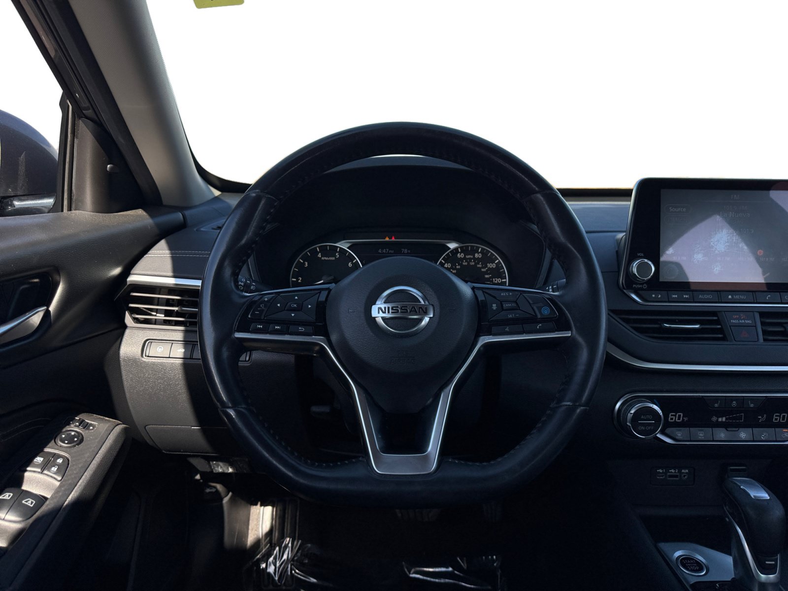 Used 2019 Nissan Altima 2.5 SV FWD image 12