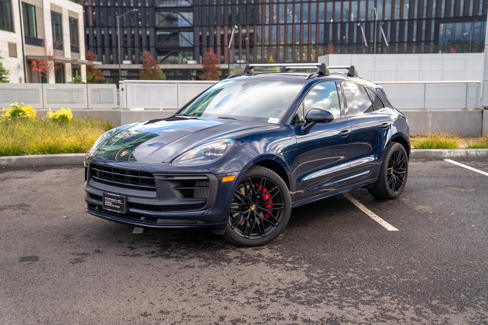 Used 2022 Porsche Macan GTS AWD/4WD image 1