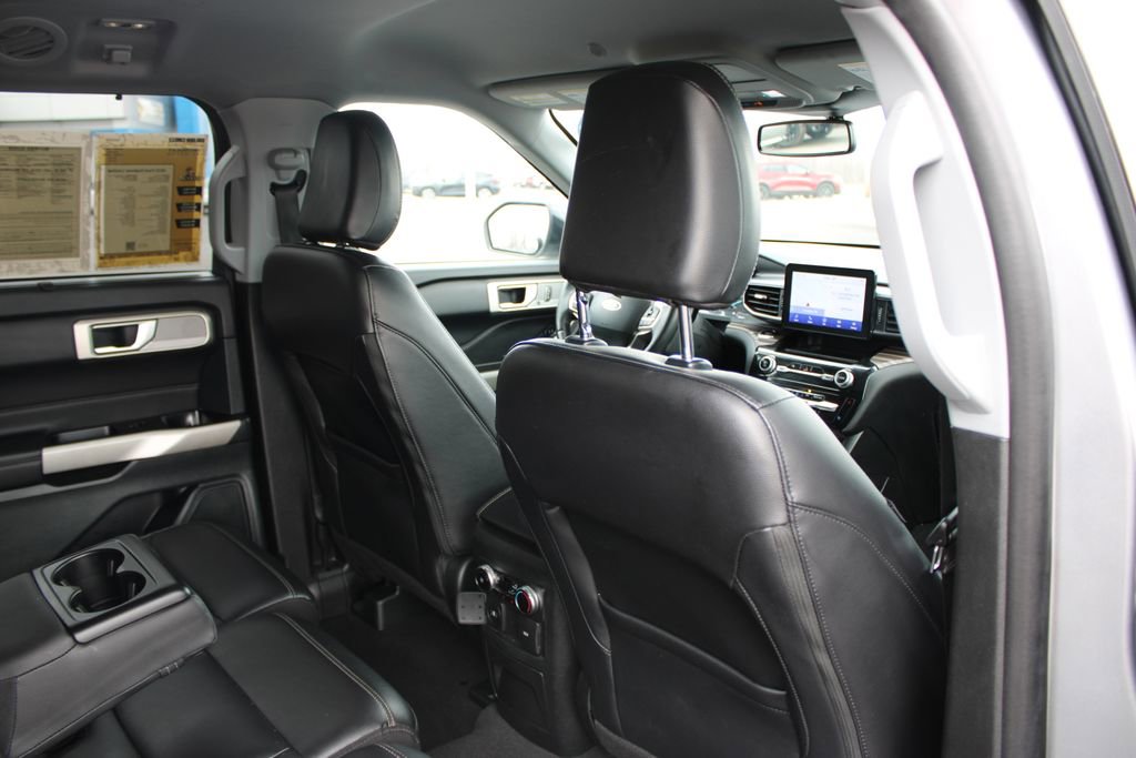 Used 2023 Ford Explorer Limited image 37