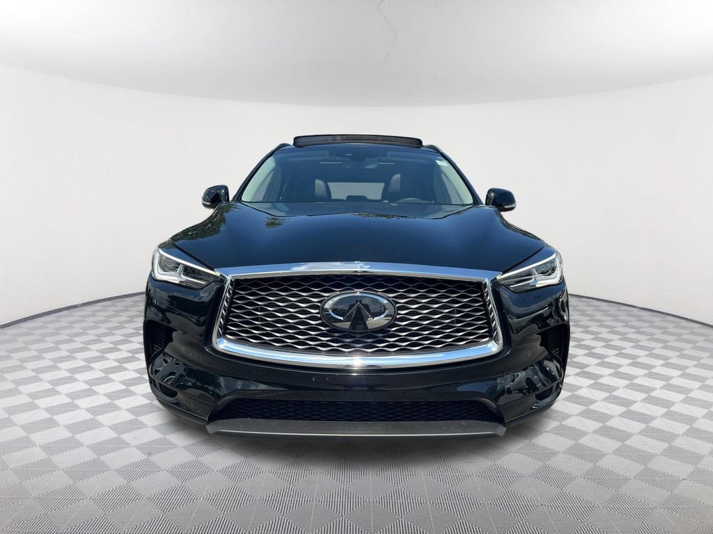 Certified 2025 INFINITI QX50 Luxe AWD/4WD image 2