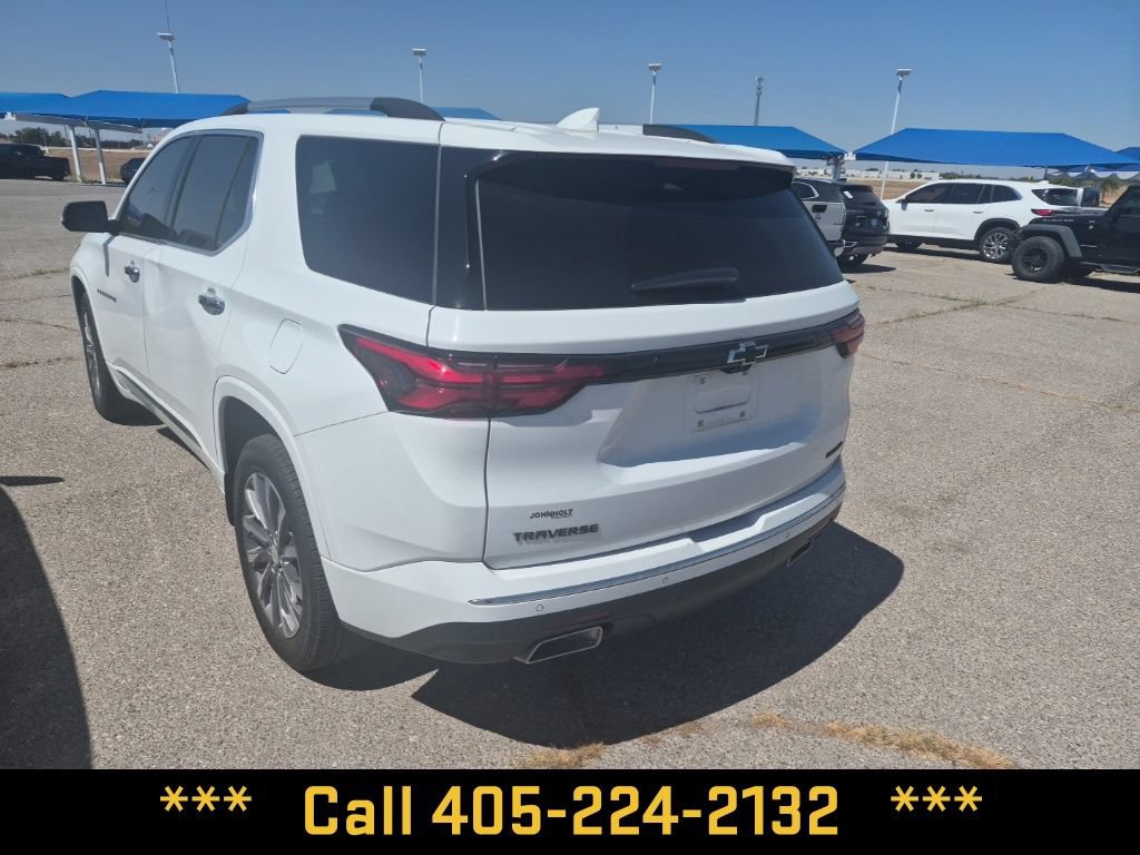 Used 2022 Chevrolet Traverse Premier w/ LPO, Blackout Package FWD image 14