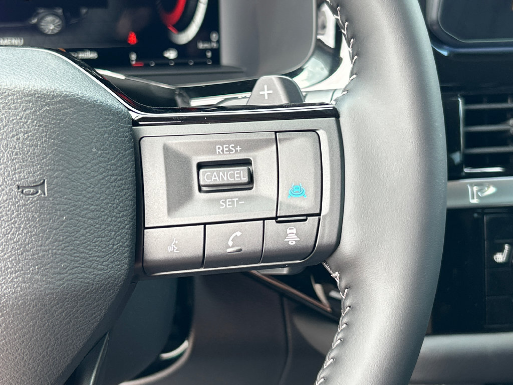 New 2026 Nissan Pathfinder SL FWD image 28
