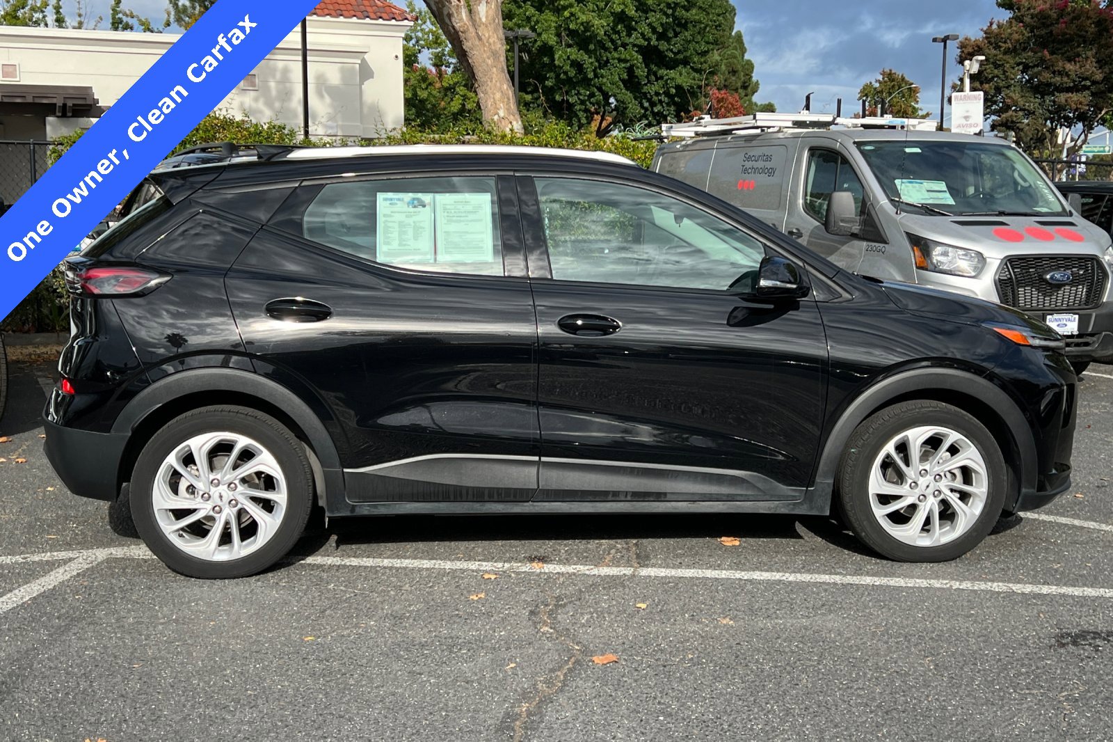 Used 2022 Chevrolet Bolt EUV LT w/ Comfort Package image 3